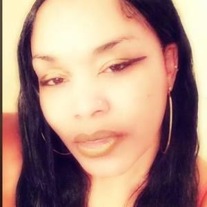 Meet your Posher, Selena